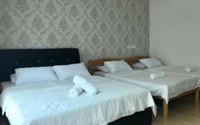 Island Hostel Bayan Lepas Airport