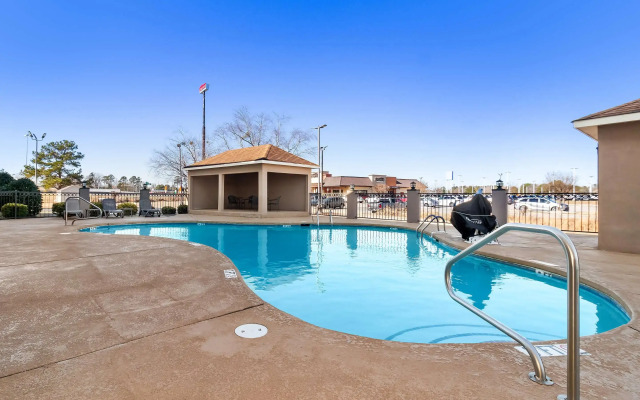 Comfort Suites Lumberton