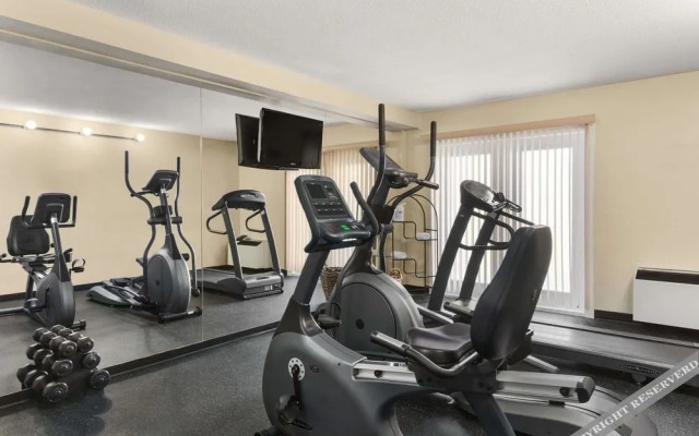 Travelodge Suites Halifax Dartmouth