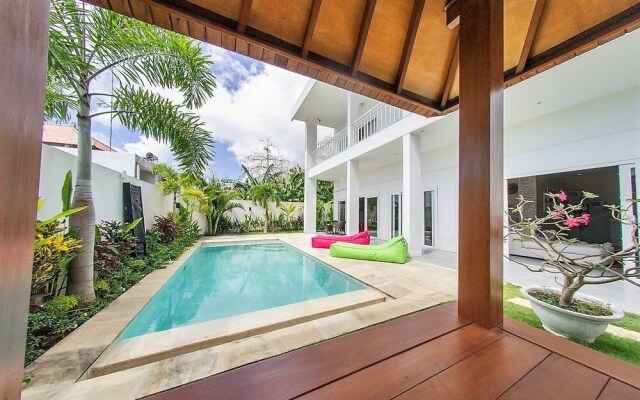 Villa Coddiwomple