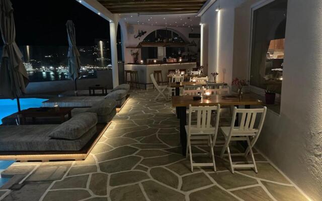 Orizon Tagoo Mykonos