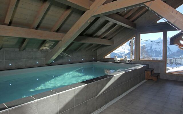 Comfortably Furnished Chalet Just 80 m. From the Slopes