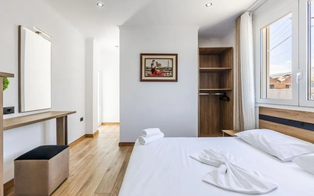 Bliss Studio in Gjirokast r