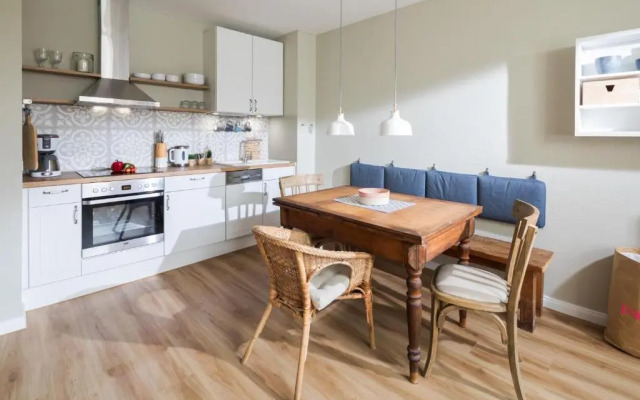 Boje 6 (Adults Only)