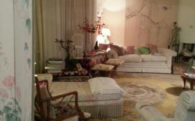 Folly Studio Bed & Breakfast