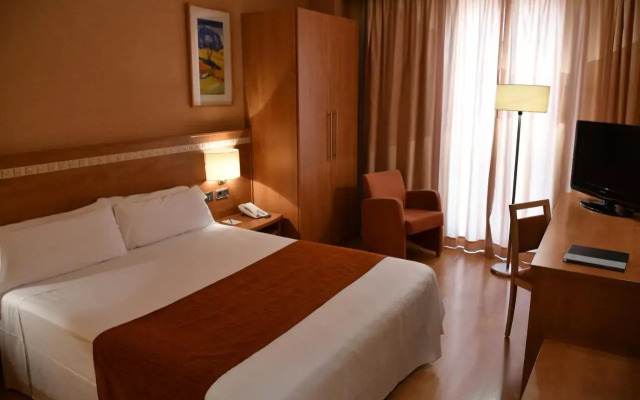 Отель B&B Hotel Tarragona Valls