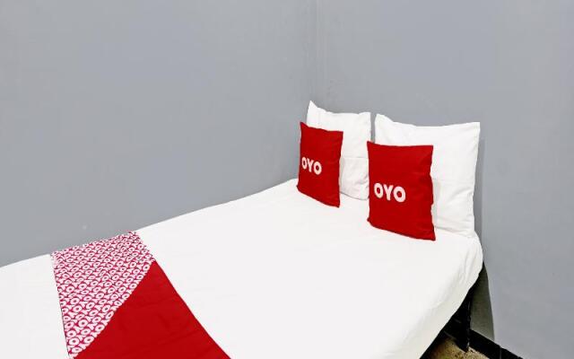 Hotel O Surabaya near Universitas Airlangga formerly Kertajaya Residence Surabaya