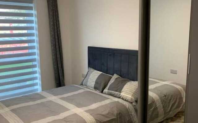 Inviting 2-bed Apartment in Grays