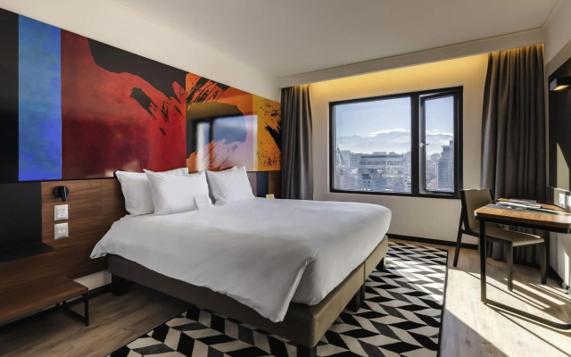 Novotel Santiago Providencia - Image 3