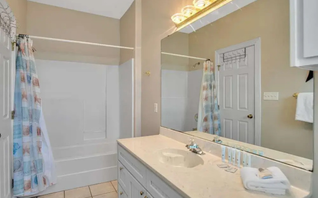 Saltwater Taffy by Silver Sands Vacation Rentals