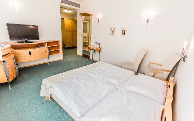 Hotel SET