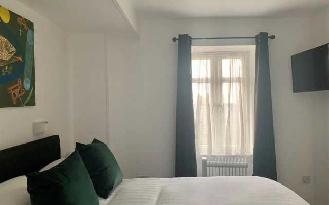 Sarum Hotel
