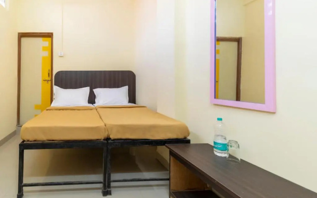 Shree Gajanan by OYO Rooms