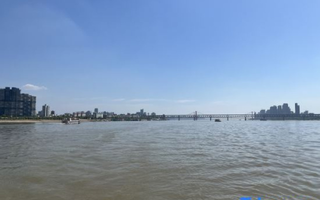 NO.122Ziyou  Road,  WuchangDistrict,  Wuhan  City,  Province,  P.R.  China