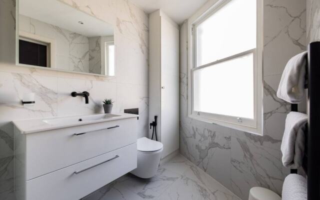 The Battersea Secret - Modish and Bright 1bdr Flat