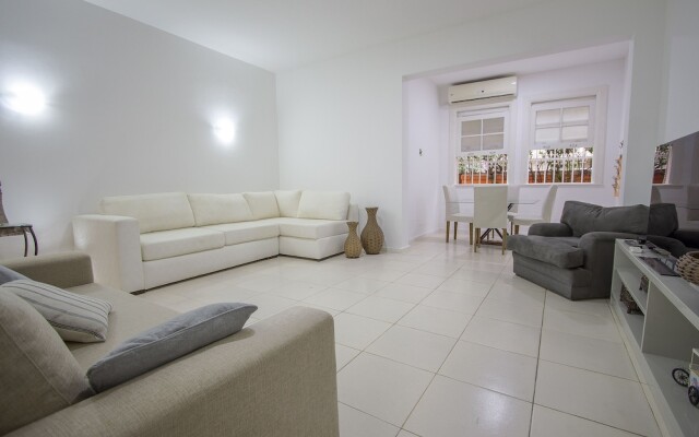 LineRio Praia do Leblon 446