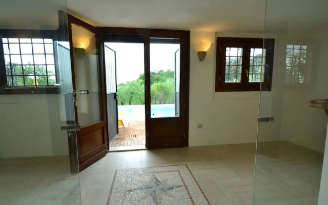Nice Farmhouse in Montecatini Terme with Sauna & Hot Tub