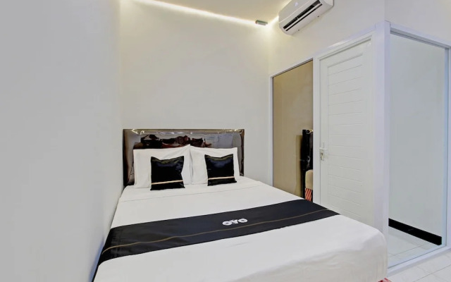 Collection O 92972 Gaharu Hotel