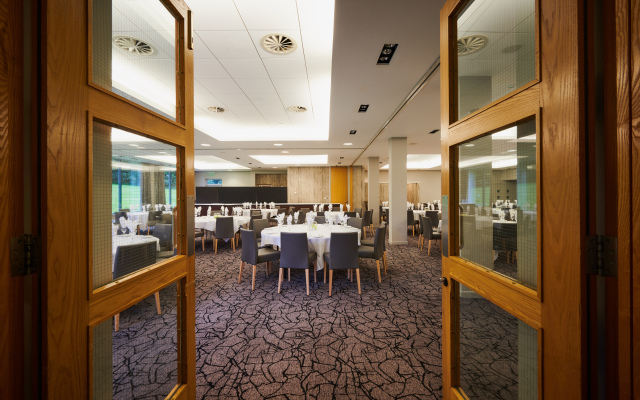 Stirling Court Hotel