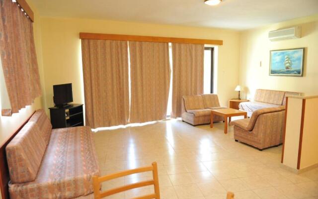 Niki Hotel Apartments
