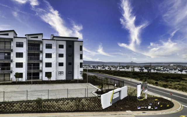 NIVICA Lifestyle Living 4