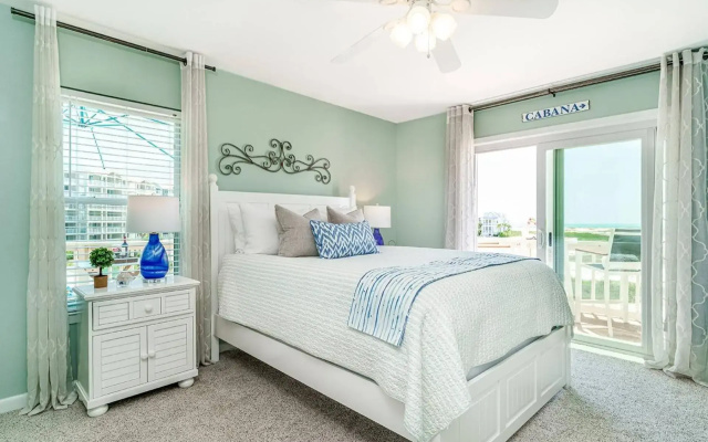 Gulf Winds Court 202 - Emerald Cove Oasis