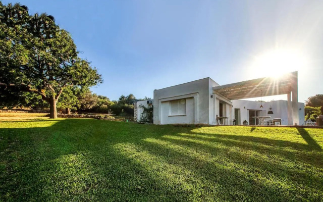 Summer Villa in Porto Rafti