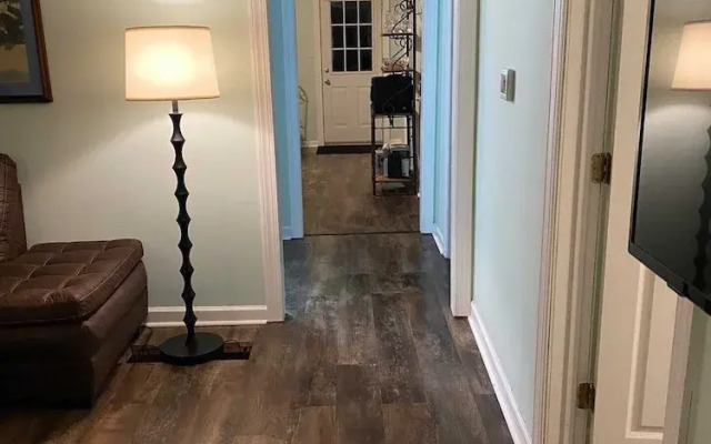 Country Comfy Right in Town