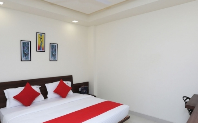 OYO 24707 Comfort Inn by OYO Rooms