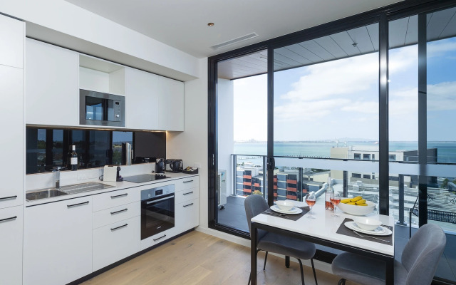 Oaks R Suites Geelong