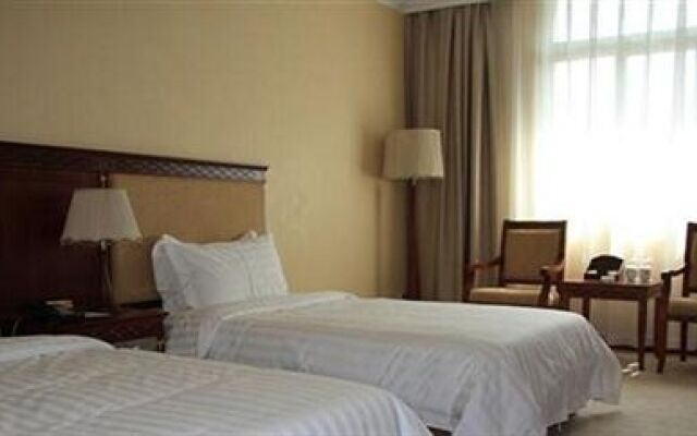 Salt Lake Hairun Hotel