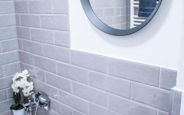 LouLou's Central Apartment with cosy balcony