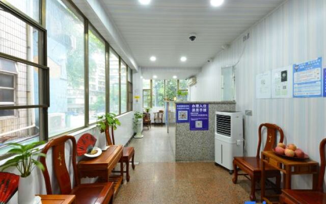 Shaoxian Hotel (Guangzhou North Railway Station)