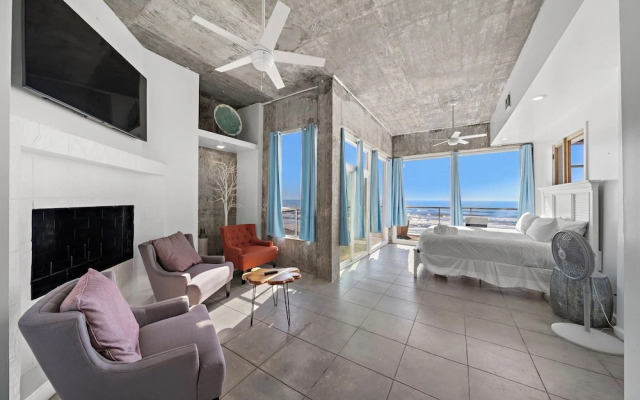 Oceanfront Experience