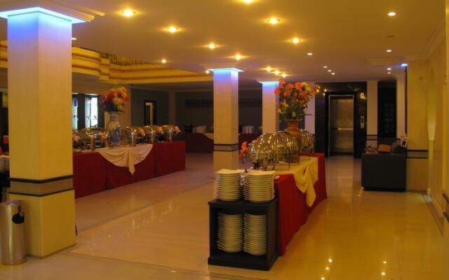 Gaja Hotel