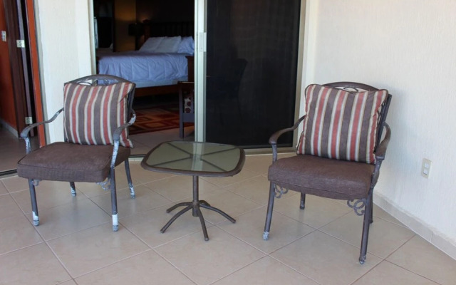 Sonoran Sun 3BR Deluxe SE 1007-v by Casago