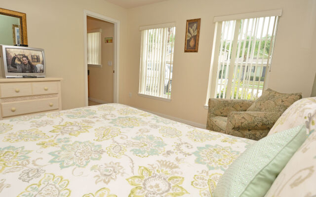 163SC Sundown Villa 3 Br villa by RedAwning