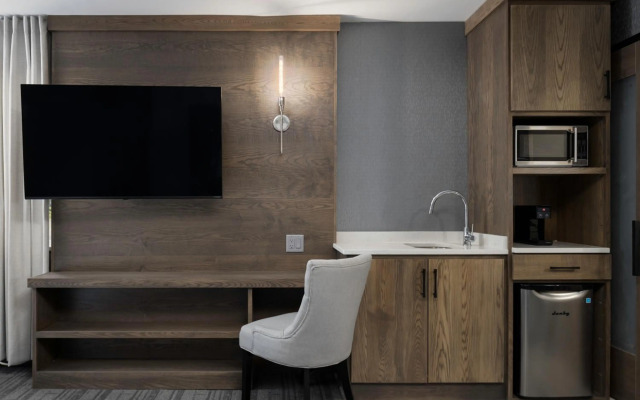 voco Niagara Falls - The Cadence by IHG