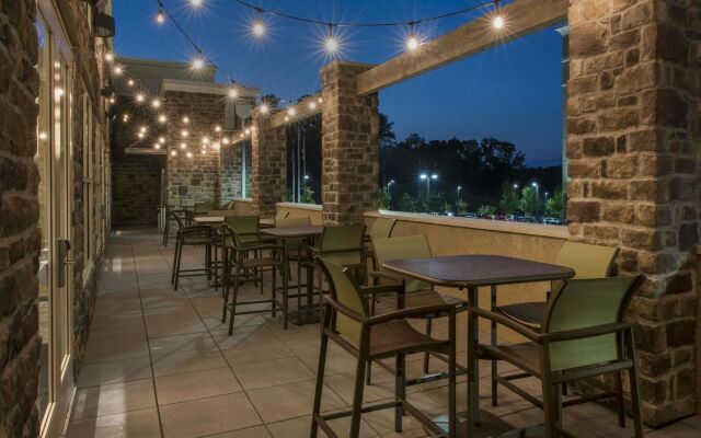 Hilton Garden Inn Raleigh /Crabtree Valley