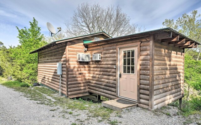 Rustic Davis Cabin < 1/2 Mile to Turner Falls!