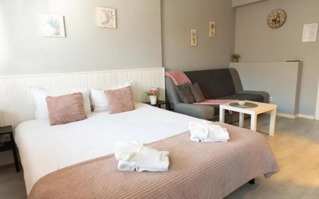 La Piazza Hotel