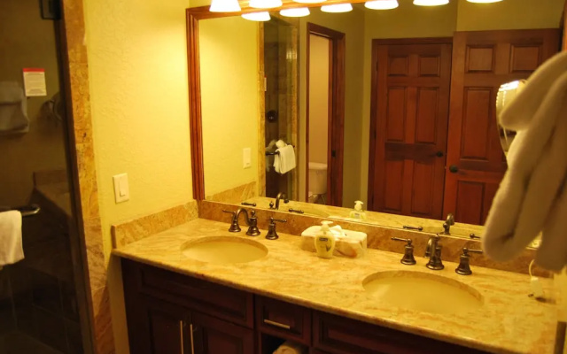 White Pines 1-BD at Westgate - Peak Mountain