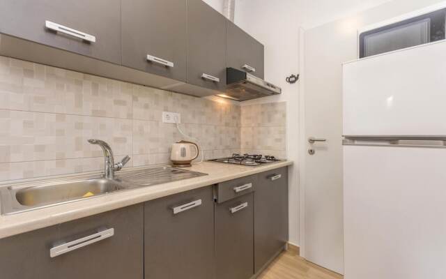 Amazing Apartment in Turanj With 2 Bedrooms and Wifi