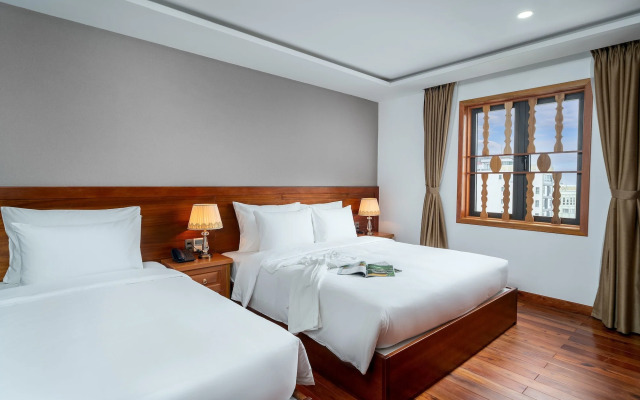 Sunny Ocean Hotel & Spa