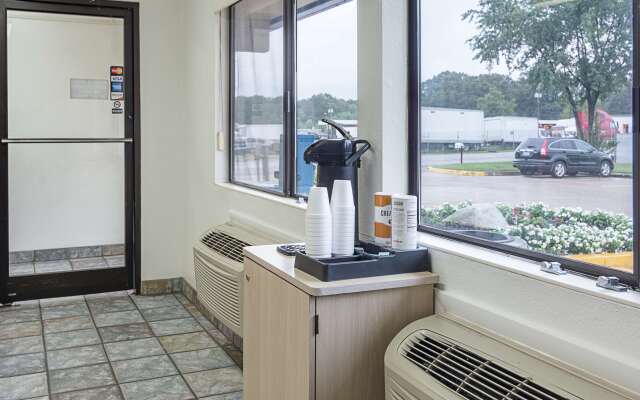 Motel 6 Fredericksburg, VA - North