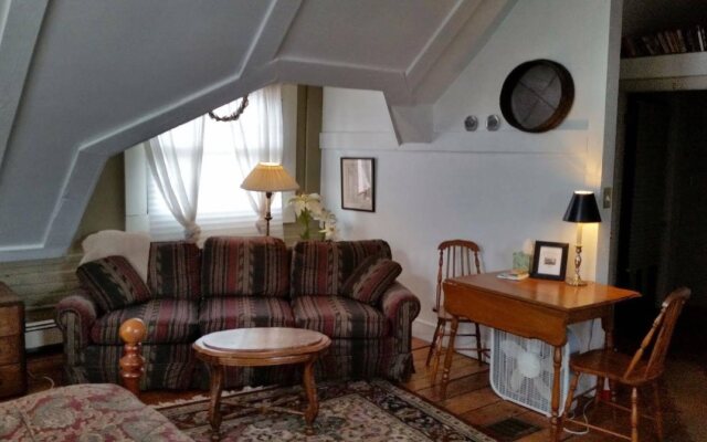 Clifford House Private Home Bed & Breakfast
