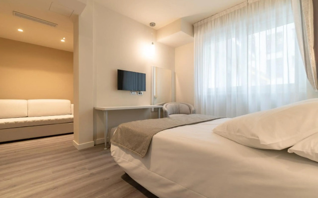 La Dolce Vita Hotel