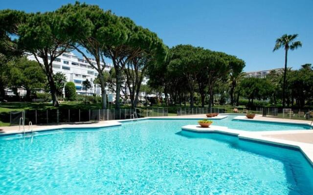 Beachfront Luxury Residence, Playas del Duque, Puerto Banús, Marbella