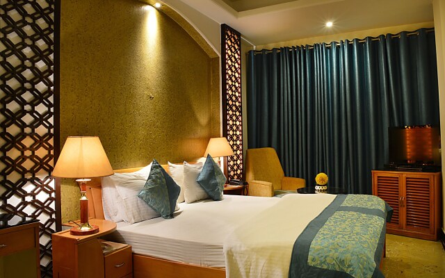 Hotel Emperor Palms at Karol Bagh