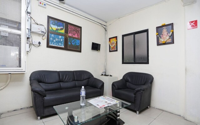 OYO 946 Royce Studio Apartments